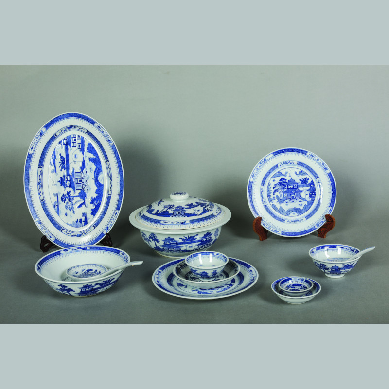 青花梧桐吊珠中餐具